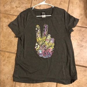 Modern Lux Peace shirt